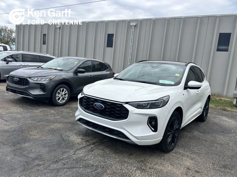 Used 2023 Ford Escape ST-Line Elite w/ Premium Technology Package AWD/4WD image 1