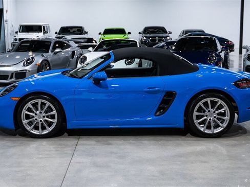 Used 2022 Porsche 718 Boxster RWD image 64