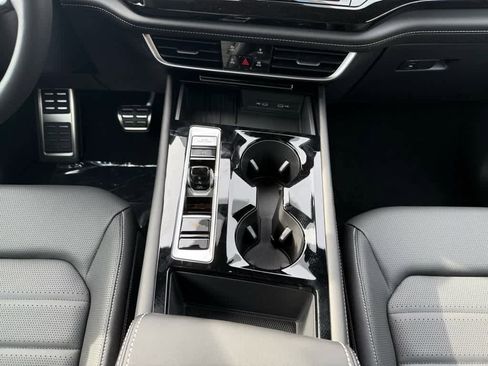 New 2026 Volkswagen Atlas Cross Sport SEL R-Line image 23