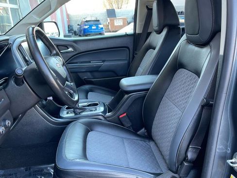 Used 2015 Chevrolet Colorado Z71 image 12