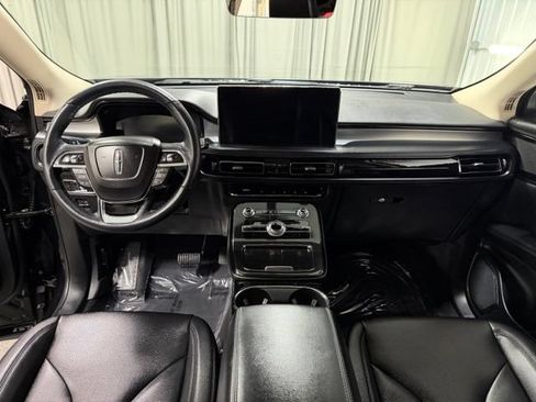 Used 2023 Lincoln Nautilus AWD w/ Premium Package image 13