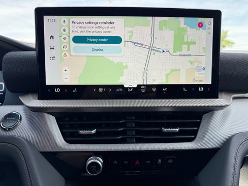 Used 2025 Ford Explorer Active image 22