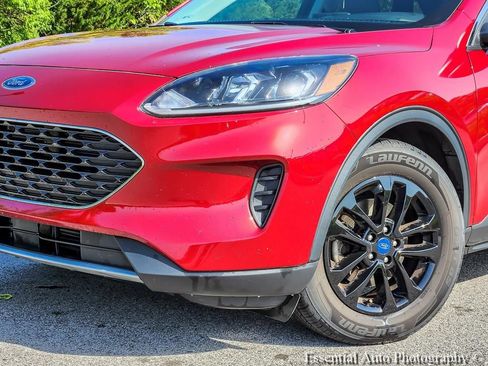 Used 2022 Ford Escape SE w/ Convenience Package FWD image 3