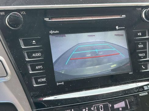 Used 2016 Toyota Prius V Four FWD image 27