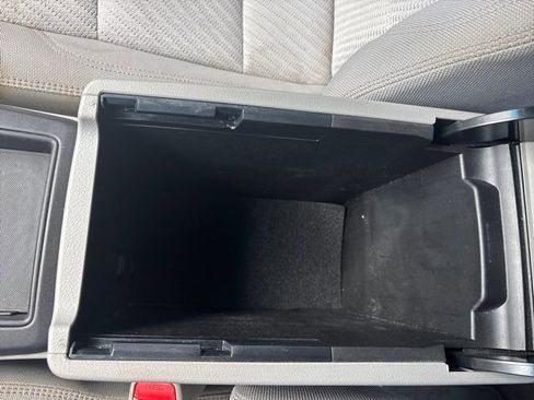 Used 2017 Toyota Camry LE image 26