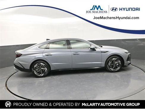 New 2026 Hyundai Sonata SEL image 1