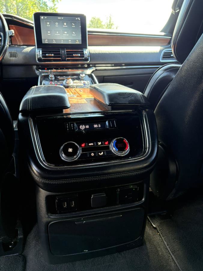 Used 2019 Lincoln Navigator Select w/ Cargo Package RWD image 14