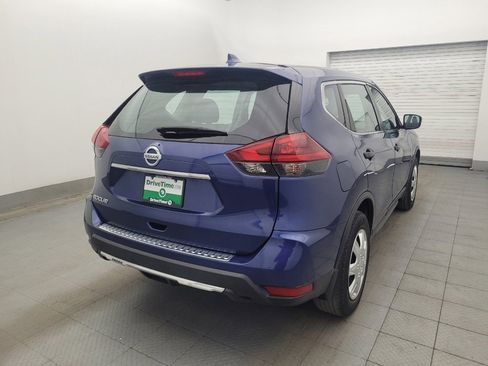 Used 2020 Nissan Rogue S FWD image 9