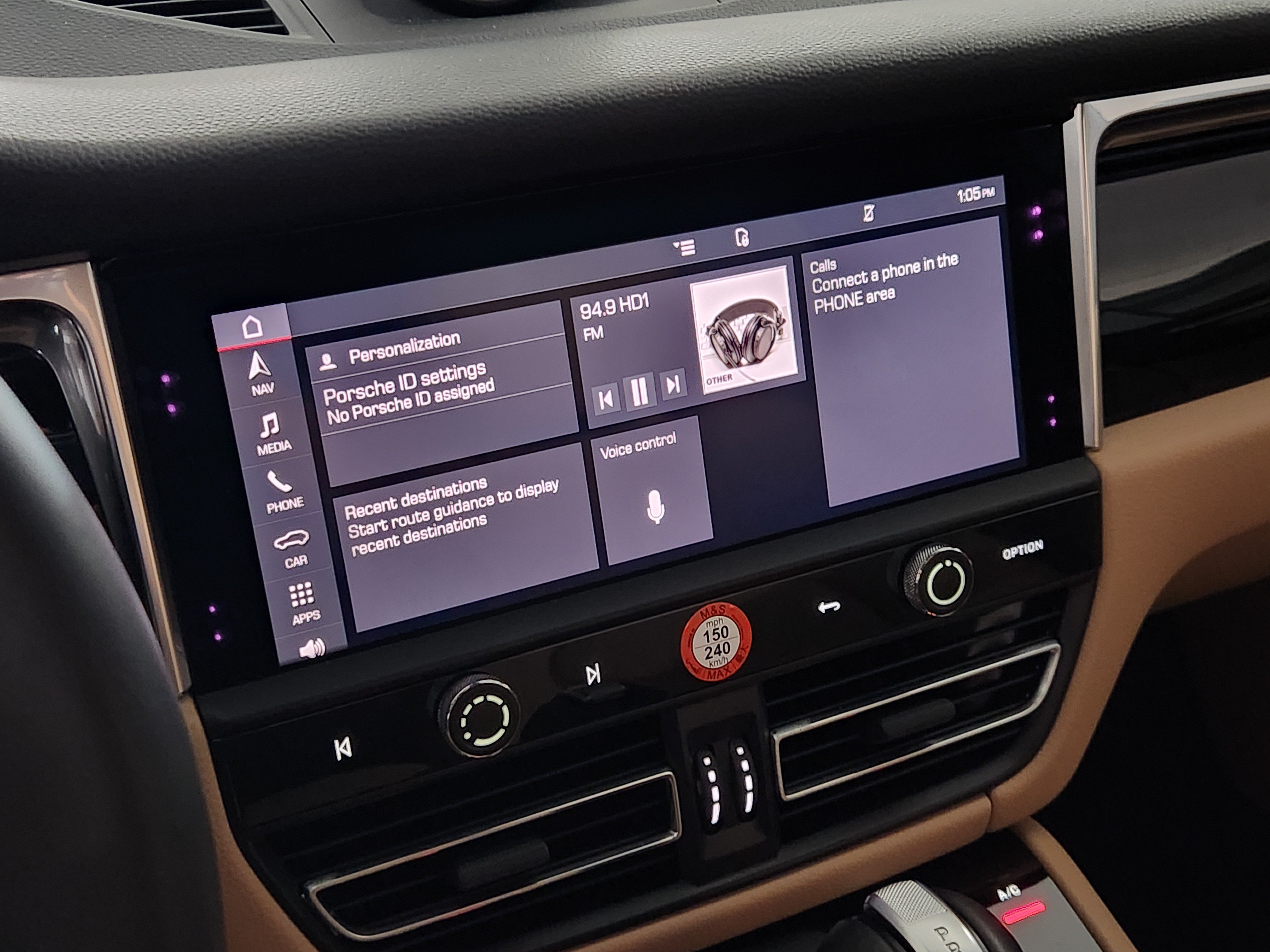 Certified 2026 Porsche Macan AWD/4WD image 21