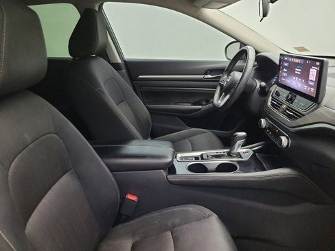 Used 2023 Nissan Altima 2.5 SV w/ SV Premium Package FWD image 21