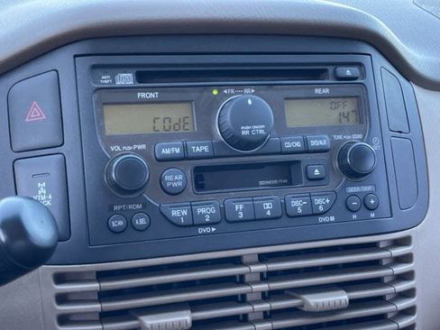 Used 2004 Honda Pilot EX image 16