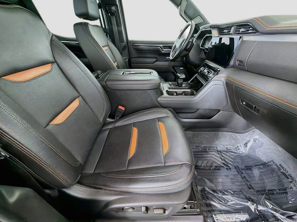 Used 2022 GMC Sierra 1500 AT4 w/ Technology Package AWD/4WD image 23