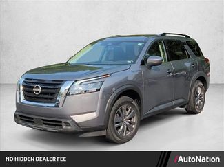 Used 2024 Nissan Pathfinder SV FWD video 1