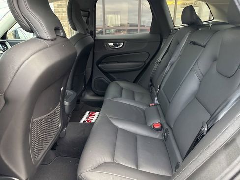 Used 2025 Volvo XC60 B5 Plus image 41