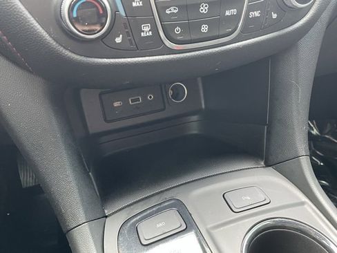 Certified 2023 Chevrolet Equinox RS image 15