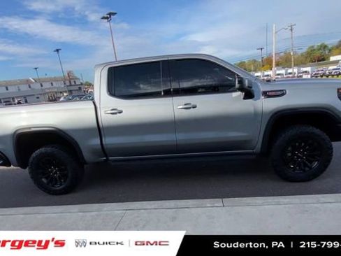 Certified 2023 GMC Sierra 1500 AT4X image 11