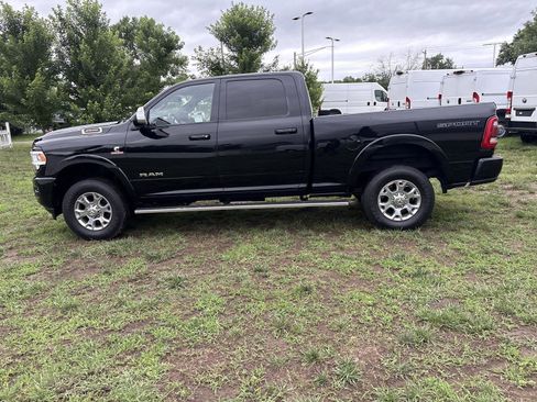 Used 2022 RAM 3500 Laramie AWD/4WD image 8