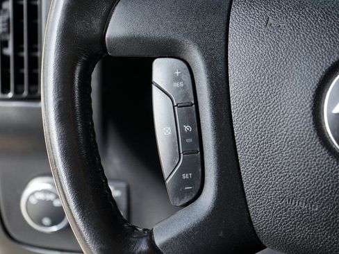 Used 2021 Chevrolet Express 3500 w/ Power Convenience Package image 23