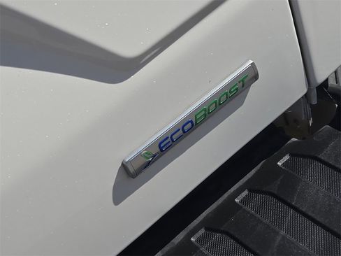 Used 2020 Ford F150 Lariat w/ Equipment Group 502A Luxury image 9