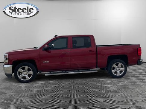 Used 2018 Chevrolet Silverado 1500 LT w/ Texas Edition image 2