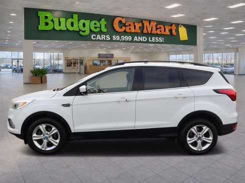 Used 2019 Ford Escape SE image 4