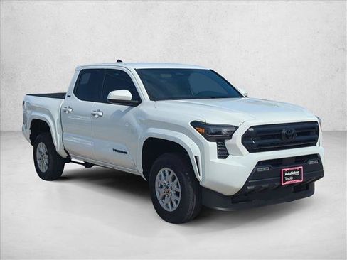 Used 2026 Toyota Tacoma SR5 AWD/4WD image 7