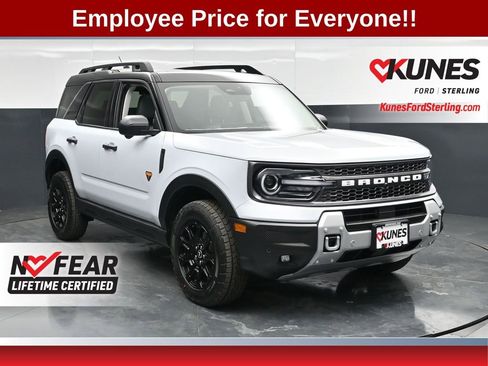 New 2026 Ford Bronco Sport Badlands w/ Badlands Tech Package AWD/4WD image 1