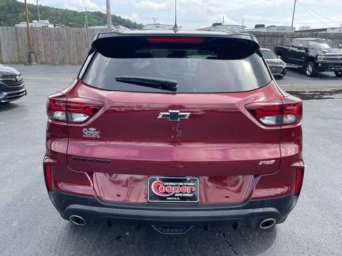 Certified 2023 Chevrolet TrailBlazer RS w/ Sun and Liftgate Package FWD image 3