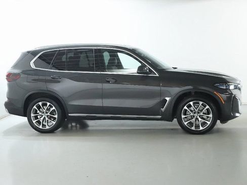 Used 2024 BMW X5 xDrive40i w/ Premium Package AWD/4WD image 12