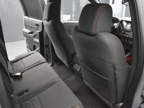 New 2026 Nissan Frontier PRO-4X w/ Pro-4x Convenience Package AWD/4WD image 18