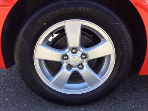 Used 2016 Chevrolet Cruze LT w/ Technology Package FWD image 40