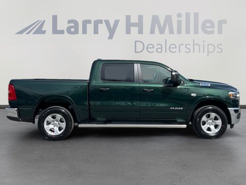 New 2026 RAM 1500 Big Horn AWD/4WD image 6