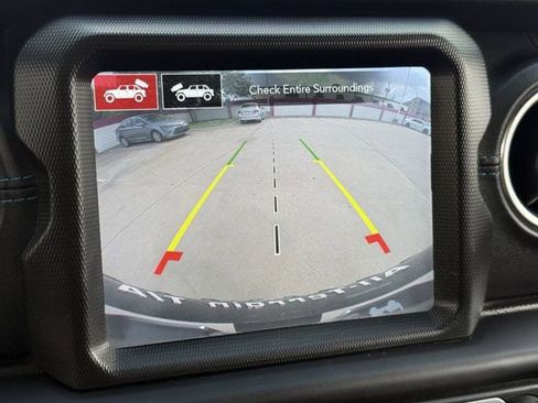 Used 2021 Jeep Wrangler Unlimited Rubicon 4xe w/ Steel Bumper Group AWD/4WD image 17