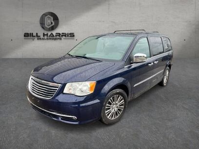 Used 2014 Chrysler Town & Country Touring-L w/ Driver Convenience Group