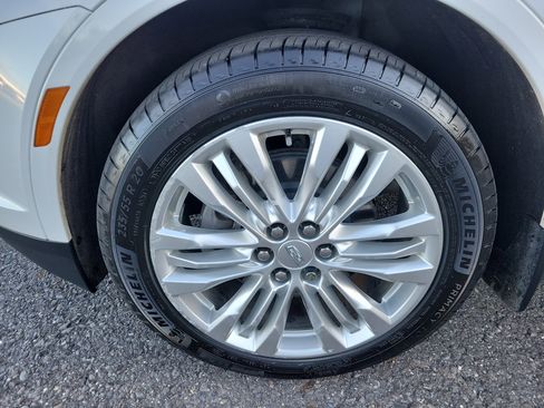 Used 2019 Cadillac XT5 Premium Luxury image 12