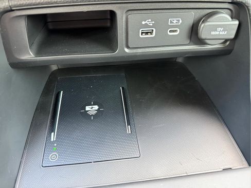 New 2025 Honda Pilot Touring image 25