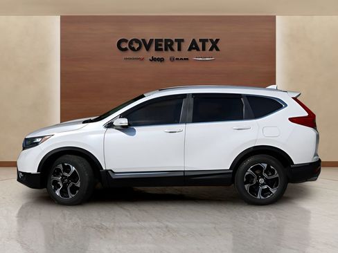 Used 2019 Honda CR-V Touring image 2