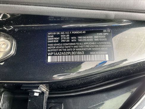 Certified 2023 Porsche Macan Turbo AWD/4WD image 35