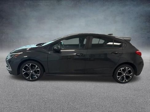 Used 2019 Chevrolet Cruze LT w/ LT True North Edition FWD image 10
