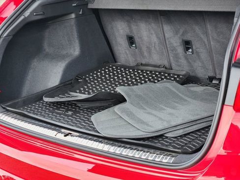 Used 2023 Audi Q3 2.0T Premium Plus w/ Premium Plus Package image 30