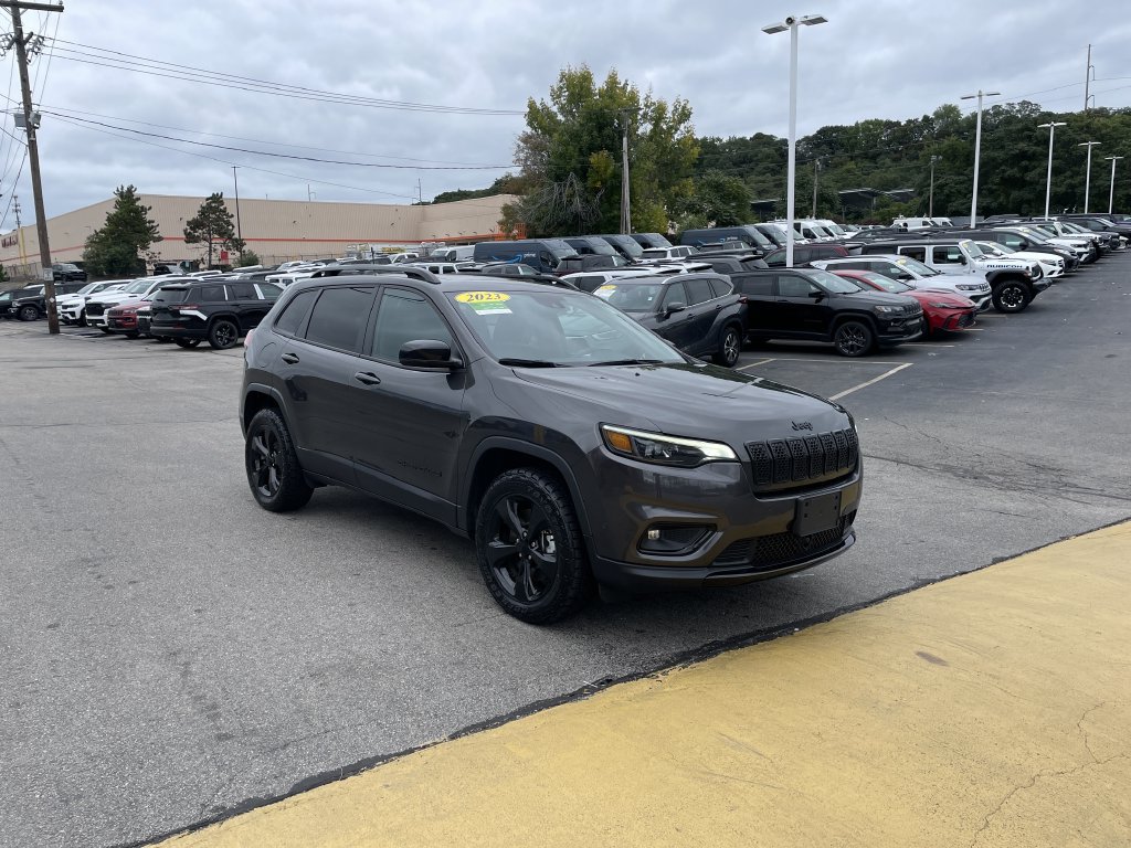 Certified 2023 Jeep Cherokee Altitude Lux w/ Lux Elite Package AWD/4WD image 6