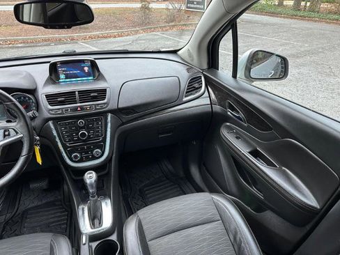 Used 2015 Buick Encore FWD image 34