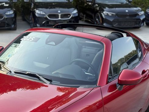 Used 2025 MAZDA MX-5 Miata RF Grand Touring RWD image 19