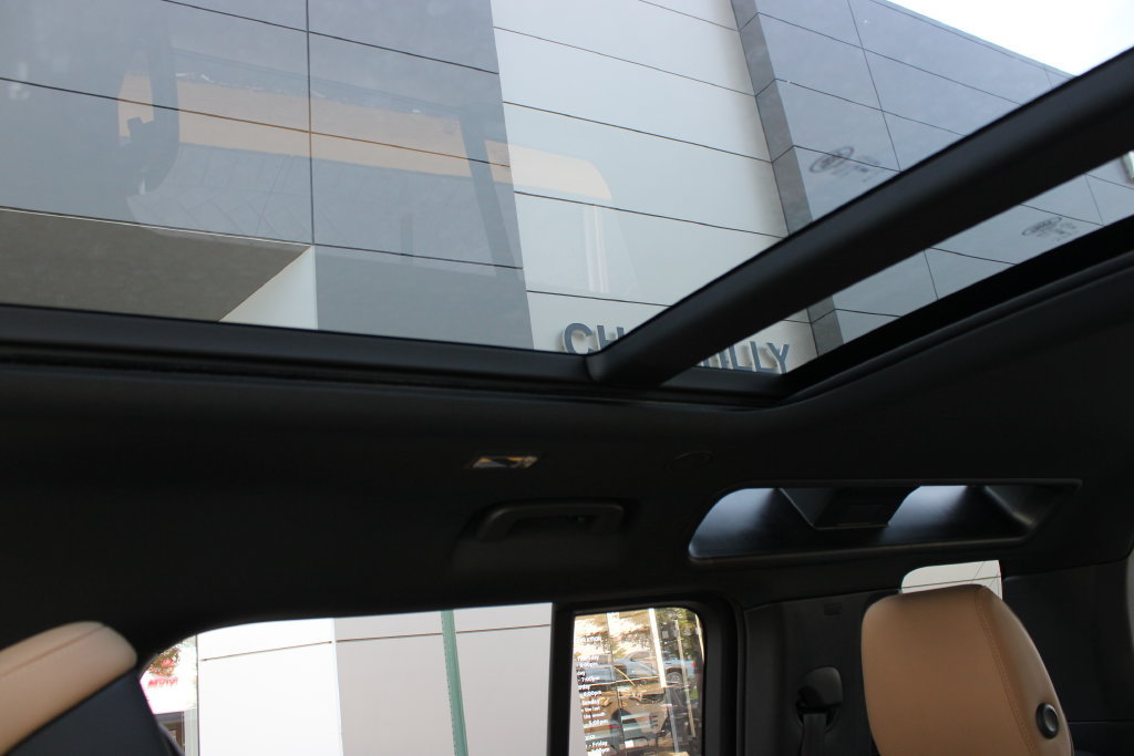 New 2026 Land Rover Defender 110 S AWD/4WD image 26