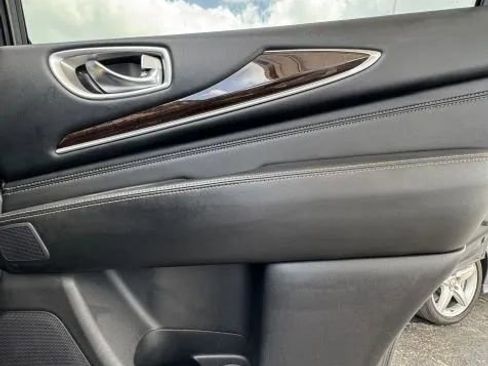 Used 2017 INFINITI QX60 FWD w/ Deluxe Technology Package image 25