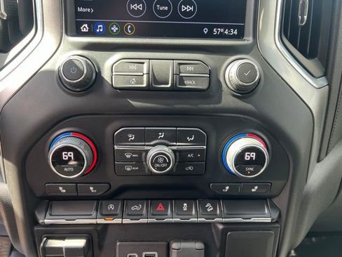 Used 2020 Chevrolet Silverado 1500 LT Trail Boss w/ Convenience Package AWD/4WD image 26