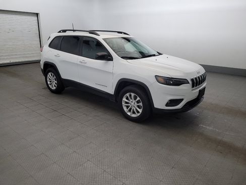 Used 2022 Jeep Cherokee Latitude Lux w/ Mopar Interior Package AWD/4WD image 11