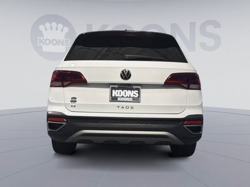 Used 2024 Volkswagen Taos SE image 15