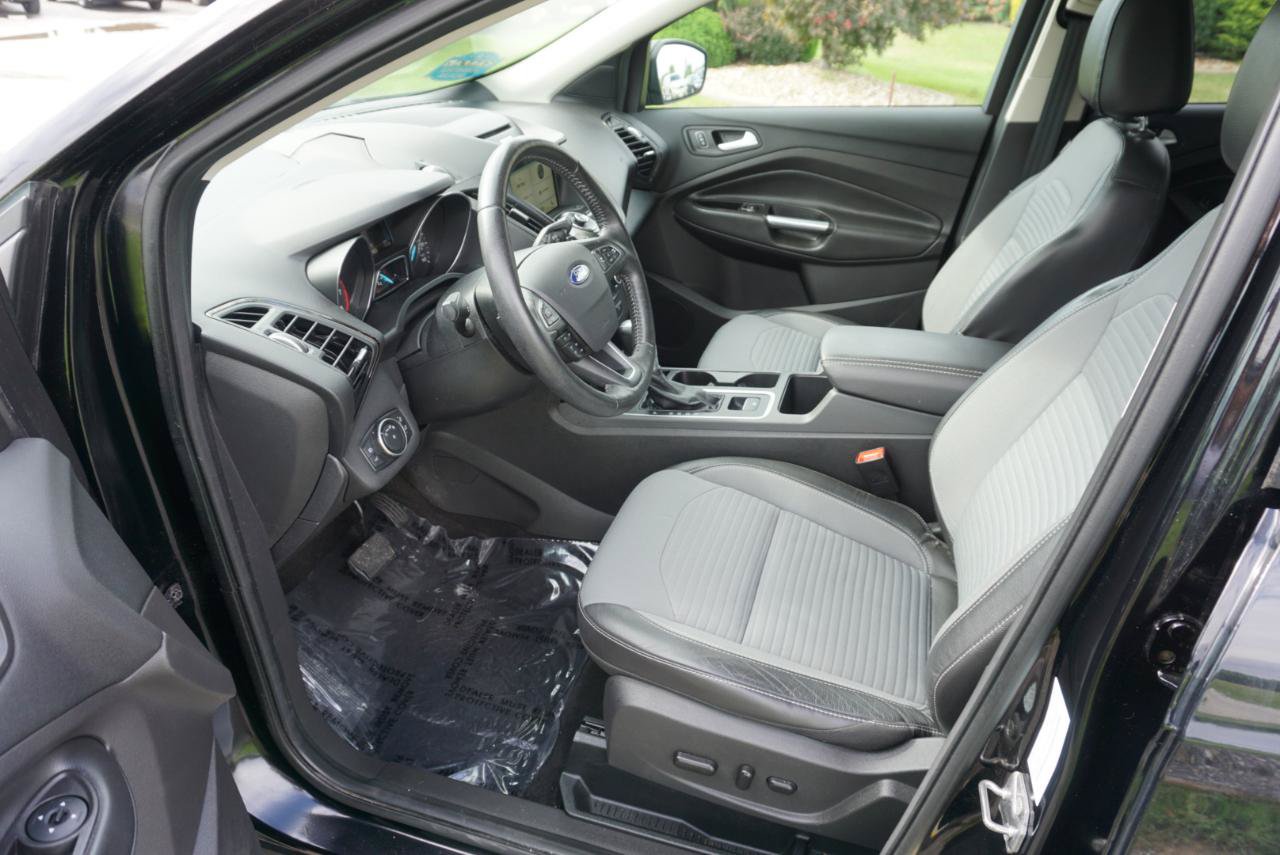 Used 2017 Ford Escape Titanium AWD/4WD image 7