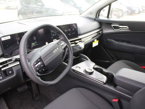 New 2026 Kia Sportage LX FWD image 20